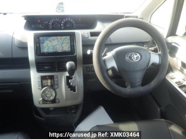 Used 2008 AT toyota voxy ZRR70W Image[18]