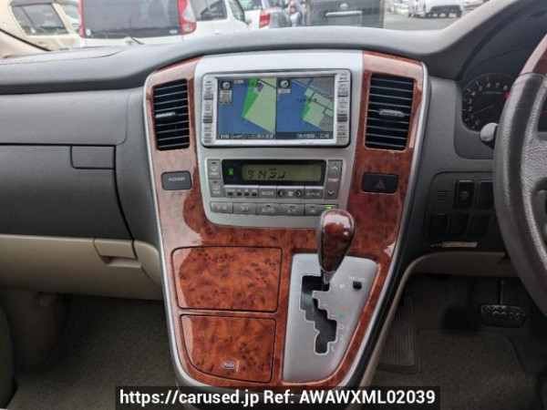 Used 2004 AT toyota alphard ANH10W Image[23]