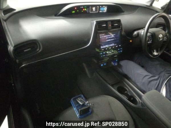 Used 2021 AT toyota prius ZVW55 Image[2]