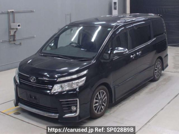Used 2015 AT toyota voxy ZRR85W Image[0]