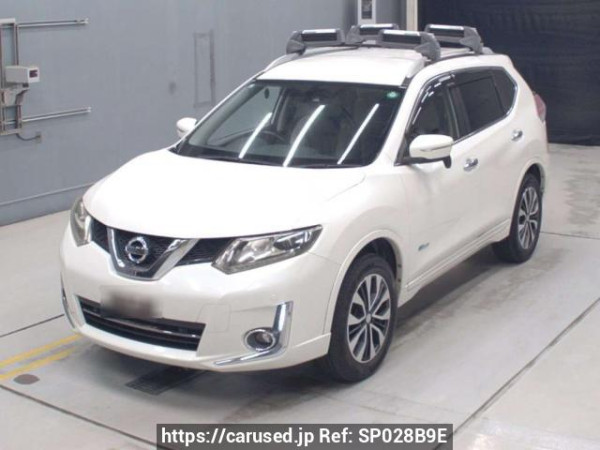 Used 2015 AT nissan x-trail HNT32 Image[0]