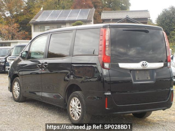 Used 2014 AT toyota noah ZRR85G Image[1]