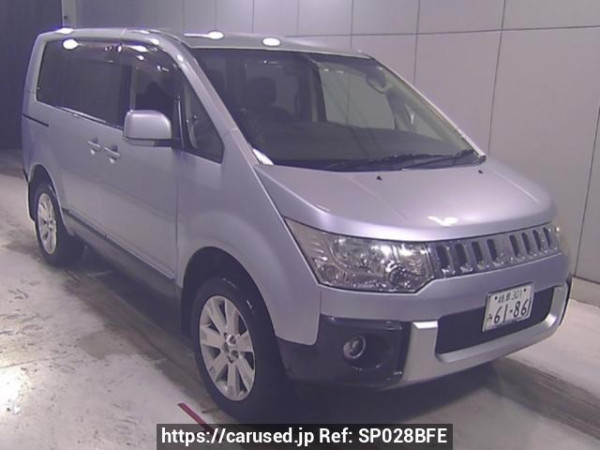 Used 2011 AT mitsubishi delica-d5 CV5W Image[0]