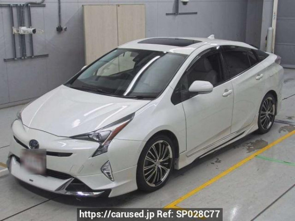 Used 2017 AT toyota prius ZVW50 Image[0]