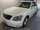 Toyota Crown GRS182
