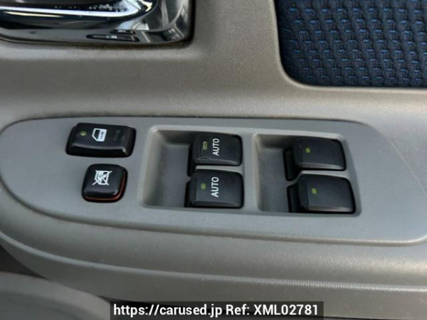 Used 2004 AT toyota sienta NCP81G Image[17]