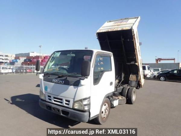 Used 2004 MT isuzu elf-truck NKR81AD Image[0]
