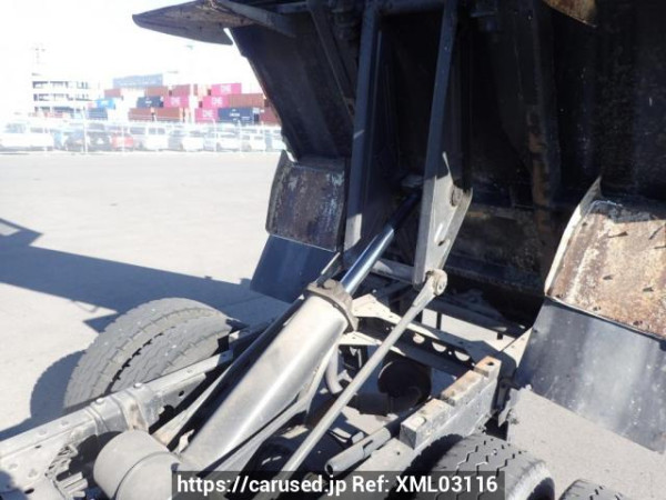 Used 2004 MT isuzu elf-truck NKR81AD Image[3]