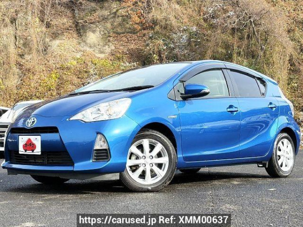 Used 2014 AT toyota aqua DAA-NHP10 Image[0]
