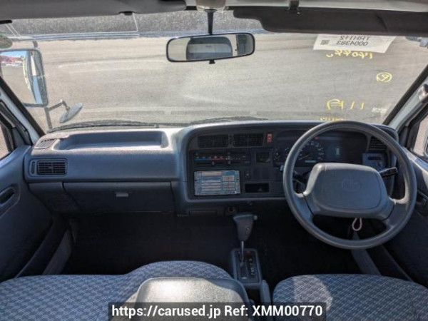 Used 2003 AT toyota hiace-van TRH112V Image[16]