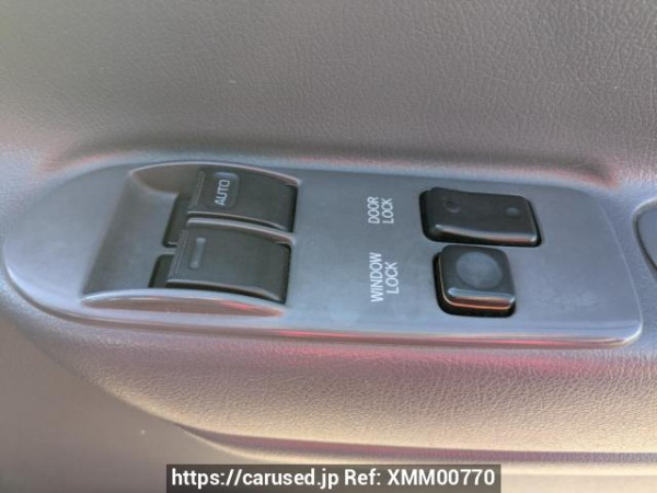 Used 2003 AT toyota hiace-van TRH112V Image[26]