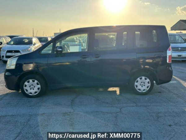 Used 2009 AT toyota noah ZRR70G Image[3]