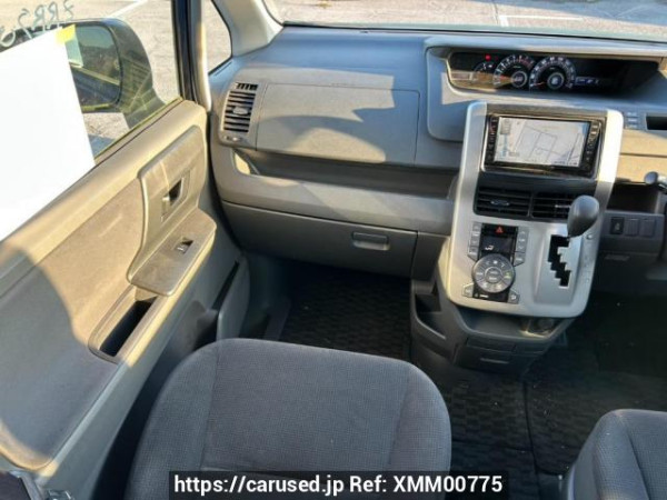 Used 2009 AT toyota noah ZRR70G Image[19]