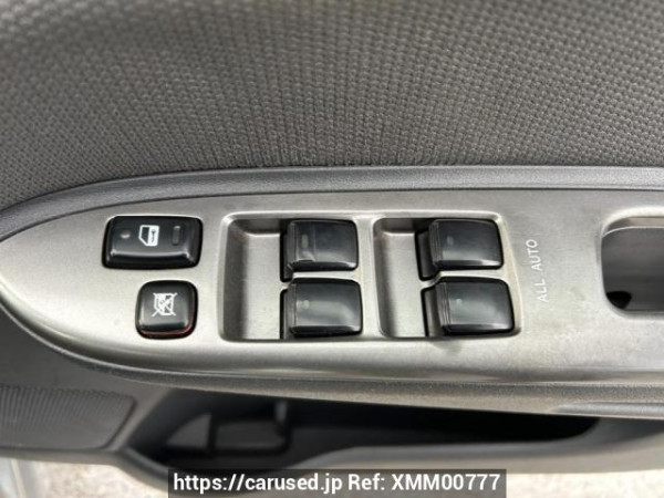 Used 2004 AT toyota wish ZNE10G Image[17]