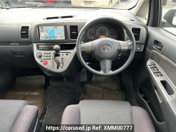 Used 2004 AT toyota wish ZNE10G Image[21]