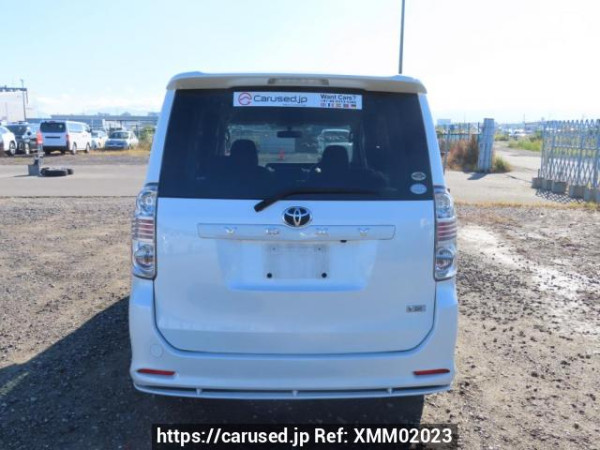 Used 2009 AT toyota voxy ZRR70W Image[5]