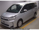 Toyota Voxy ZRR85G