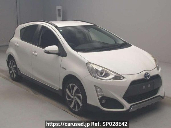 Used 2016 AT toyota aqua NHP10 Image[2]