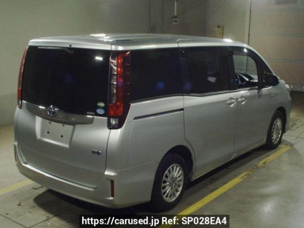 Used 2016 AT toyota noah ZWR80G Image[1]