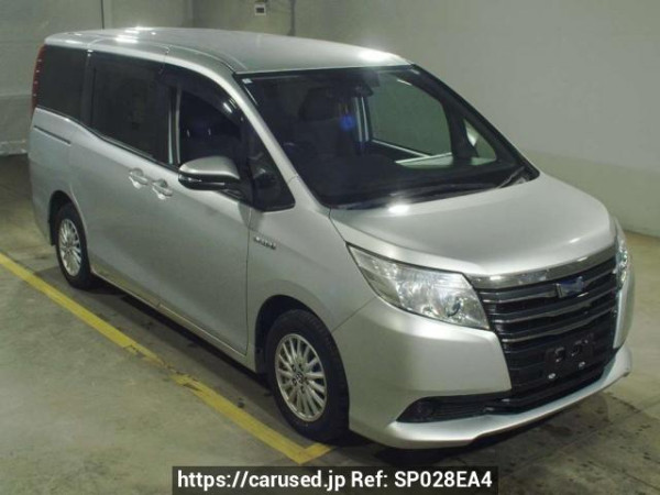Used 2016 AT toyota noah ZWR80G Image[2]