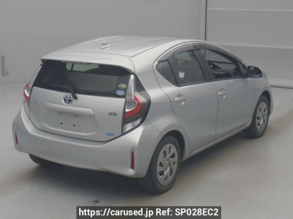 Used 2020 AT toyota aqua NHP10 Image[1]