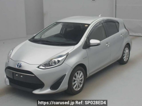 Used 2018 AT toyota aqua NHP10 Image[0]