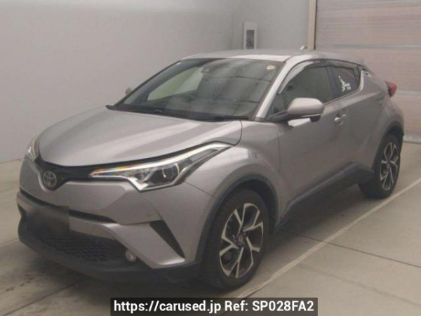 Used 2017 AT toyota c-hr NGX50 Image[0]
