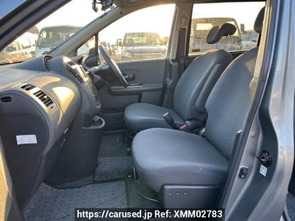 Used 2005 AT nissan lafesta B30 Image[14]