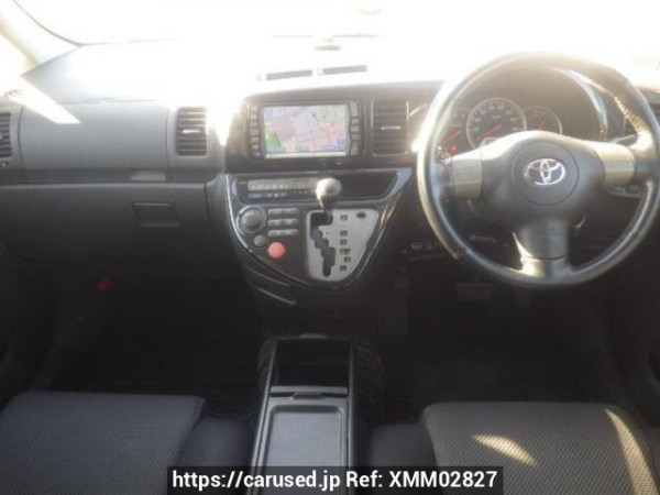 Used 2003 AT toyota wish ZNE14G Image[16]