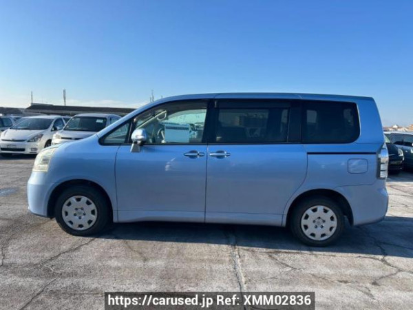 Used 2007 AT toyota noah ZRR70G Image[3]