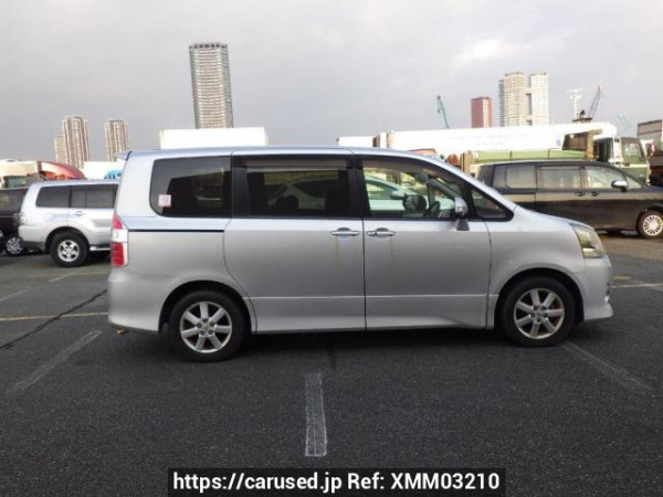 Used 2007 AT toyota noah ZRR70W Image[7]