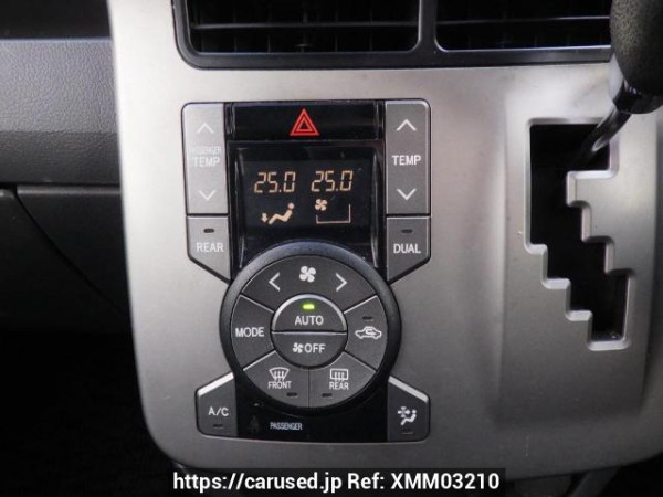 Used 2007 AT toyota noah ZRR70W Image[27]