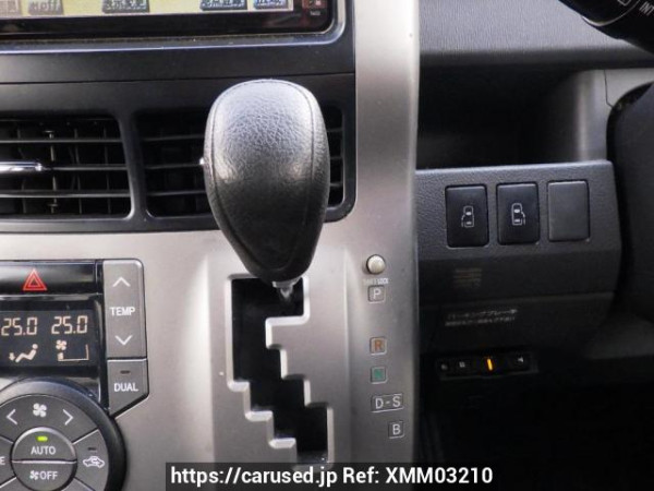 Used 2007 AT toyota noah ZRR70W Image[28]