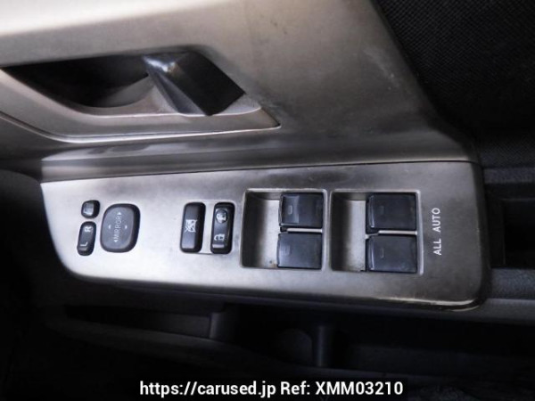Used 2007 AT toyota noah ZRR70W Image[31]