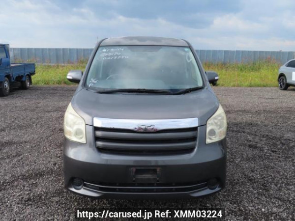 Used 2009 AT toyota noah ZRR70G Image[1]