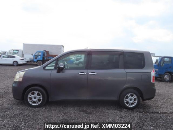 Used 2009 AT toyota noah ZRR70G Image[3]