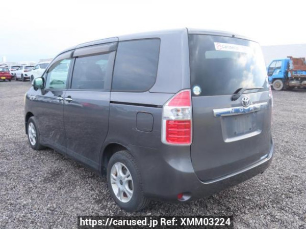 Used 2009 AT toyota noah ZRR70G Image[4]