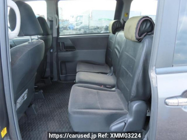 Used 2009 AT toyota noah ZRR70G Image[20]