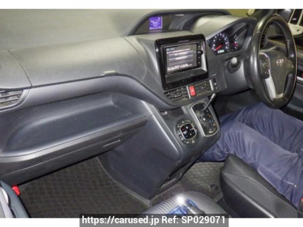 Used 2014 AT toyota noah ZRR80W Image[2]