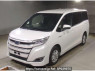Used 2018 AT toyota noah ZWR80G Image[0]