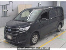 Toyota Noah ZWR80G