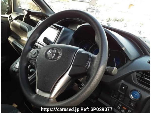 Used 2020 AT toyota noah ZWR80G Image[2]