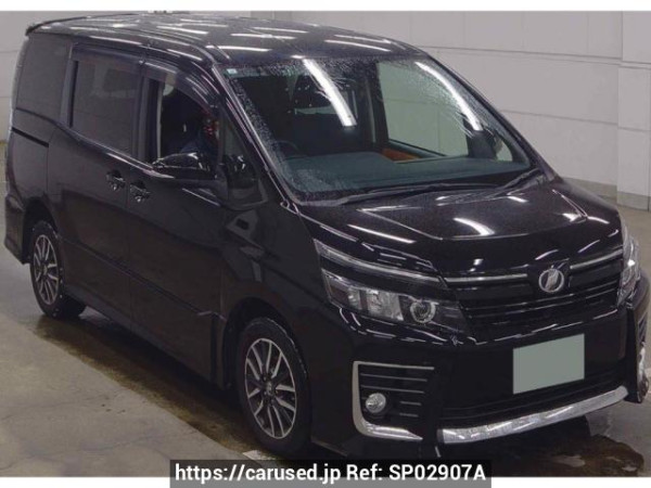 Used 2015 AT toyota voxy ZRR85W Image[0]