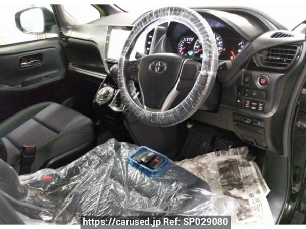 Used 2017 AT toyota voxy ZRR85W Image[2]