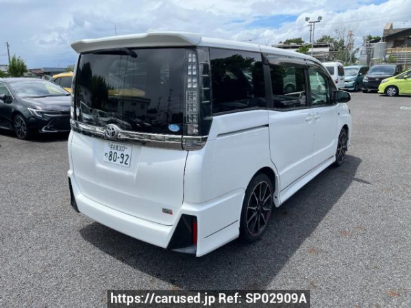 Used 2016 AT toyota voxy ZRR80W Image[1]