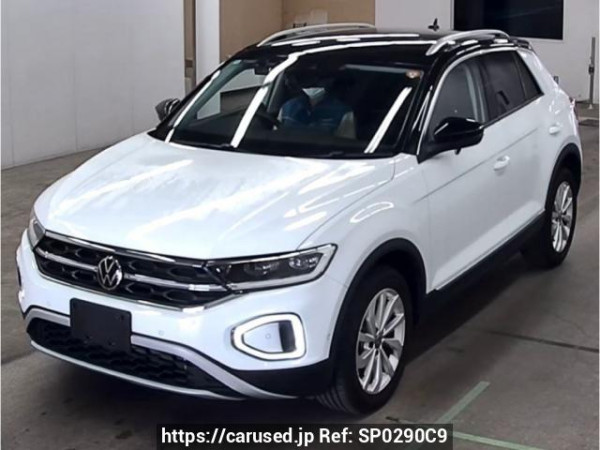 Used 2024 AT volkswagen t-roc A1DPC Image[1]