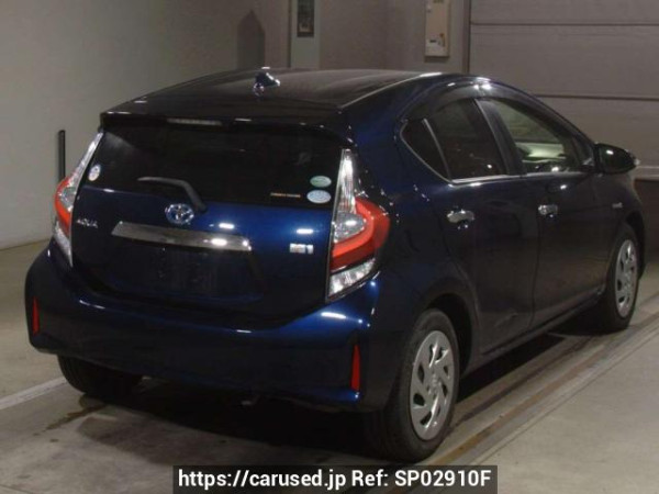Used 2017 AT toyota aqua NHP10 Image[1]