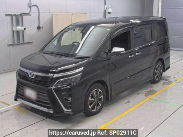 Used 2018 AT toyota voxy ZRR80W Image[0]