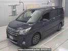 Toyota Noah ZRR80W