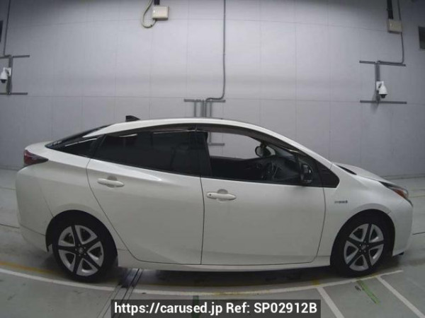 Used 2018 AT toyota prius ZVW50 Image[2]